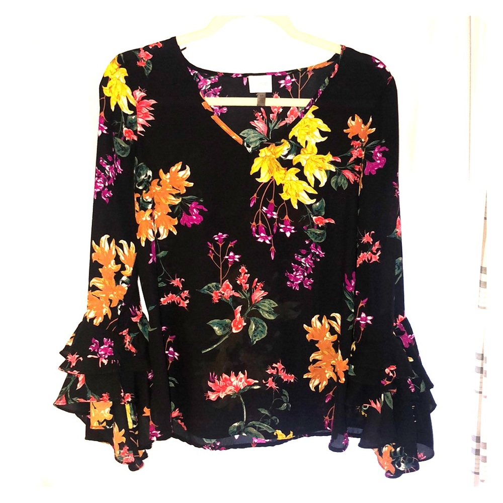 🌸🌼Floral ruffle sleeved top🌼🌸